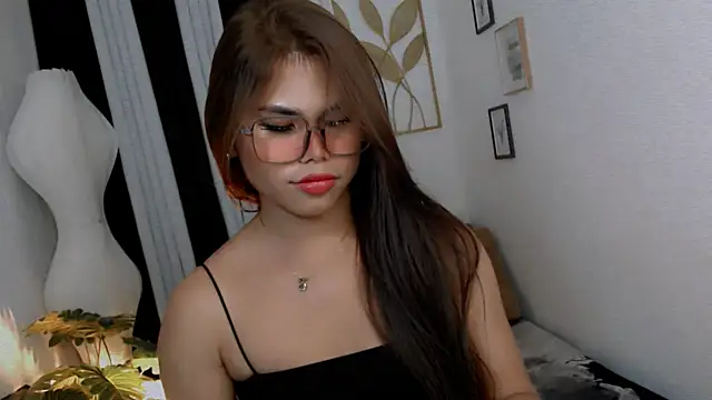 Snapshot of PrettyBlythes_TS chatting on 23, 6, 2026 PrettyBlythes TS online show from 23, 6, 2026
