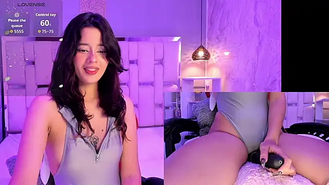 EvelynLips  online show from 19, 10, 2025