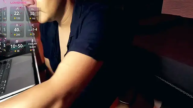 wildylive online show from 10, 4, 2026