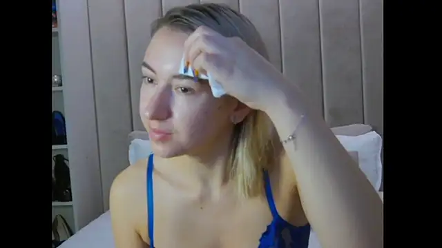 LexiRussell online show from 10, 10, 2025