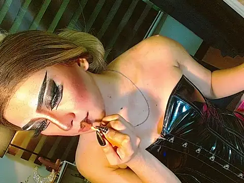 Queen yasii 88 online show from 19, 6, 2026