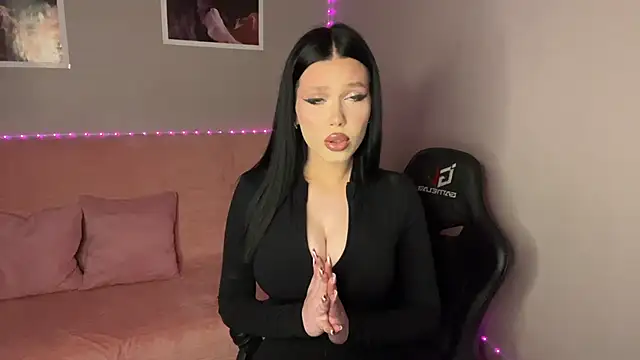 Snapshot of mistress_of_hearts chatting on 28, 9, 2025 mistress of hearts online show from 28, 9, 2025