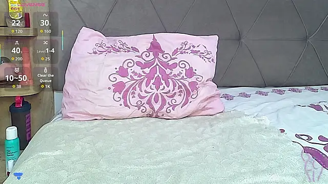 true2 couple online show from 11, 2, 2026