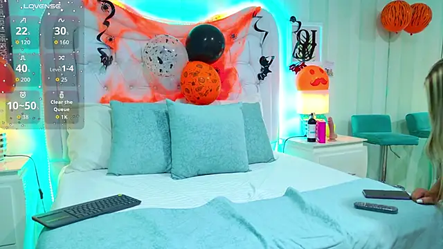 KiimBrooks online show from 25, 10, 2025