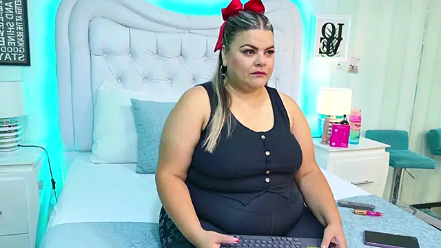 KiimBrooks online show from 10, 10, 2025