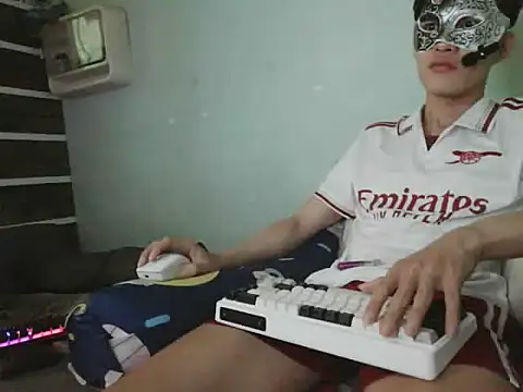 boyhigh1997 online show from 13, 11, 2025