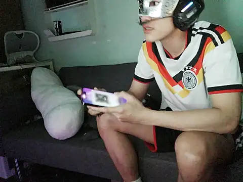 boyhigh1997 online show from 29, 3, 2026