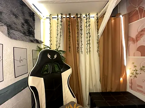 Sweetasian cum online show from 11, 11, 2025