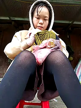 Snapshot of Rioo122 chatting on 19, 11, 2025 Rioo122 online show from 19, 11, 2025