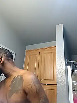 Snapshot of EbonyKing69 chatting on 18, 10, 2025 EbonyKing69 online show from 18, 10, 2025