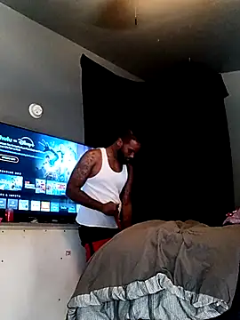 Snapshot of EbonyKing69 chatting on 8, 11, 2025 EbonyKing69 online show from 8, 11, 2025