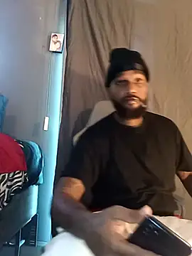 Snapshot of EbonyKing69 chatting on 22, 10, 2025 EbonyKing69 online show from 22, 10, 2025