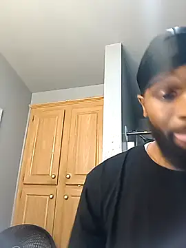 Snapshot of EbonyKing69 chatting on 13, 10, 2025 EbonyKing69 online show from 13, 10, 2025