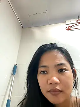 Snapshot of princess_janine chatting on 22, 10, 2025 princess janine online show from 22, 10, 2025