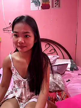 Snapshot of princess_janine chatting on 10, 10, 2025 princess janine online show from 10, 10, 2025