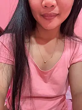 Snapshot of princess_janine chatting on 10, 10, 2025 princess janine online show from 10, 10, 2025