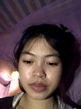 Snapshot of Thy00__ chatting on 12, 10, 2025 Thy00 online show from 12, 10, 2025