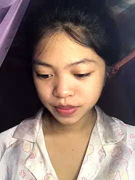 Snapshot of Thy00__ chatting on 12, 10, 2025 Thy00 online show from 12, 10, 2025