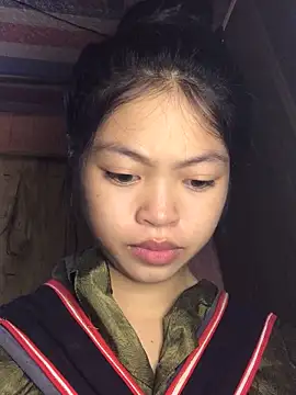 Snapshot of Thy00__ chatting on 14, 10, 2025 Thy00 online show from 14, 10, 2025