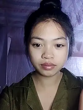 Snapshot of Thy00__ chatting on 12, 11, 2025 Thy00 online show from 12, 11, 2025