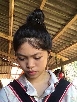 Snapshot of Thy00__ chatting on 9, 10, 2025 Thy00 online show from 9, 10, 2025