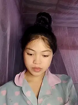 Snapshot of Thy00__ chatting on 28, 10, 2025 Thy00 online show from 28, 10, 2025