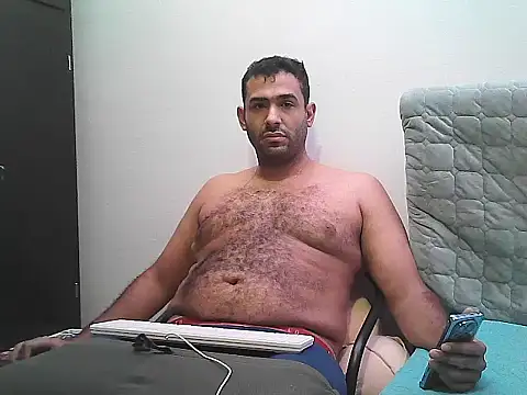 Snapshot of morenocabro10 chatting on 11, 11, 2025 morenocabro10 online show from 11, 11, 2025