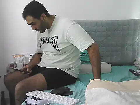 morenocabro10 online show from 21, 4, 2026