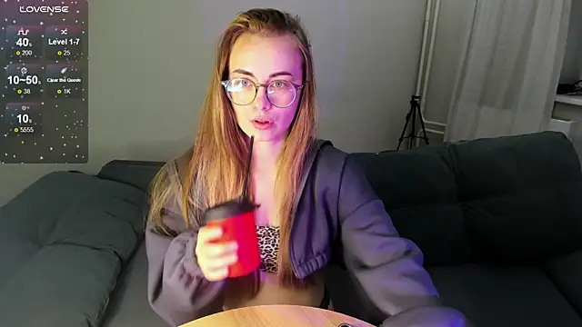 MewStella online show from 24, 10, 2025