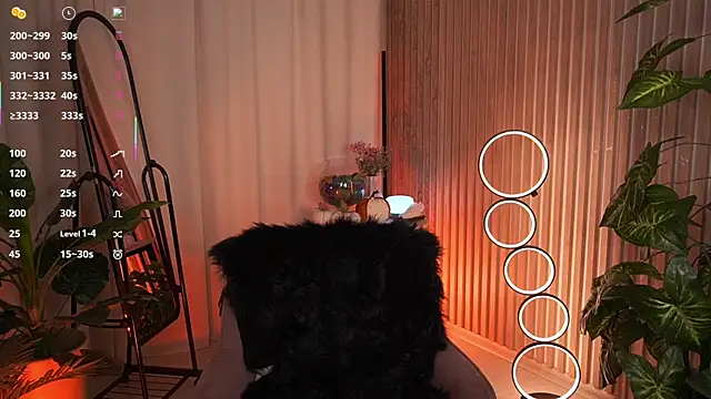 Snapshot of LauraWifeness chatting on 30, 11, 2025 LauraWifeness online show from 30, 11, 2025