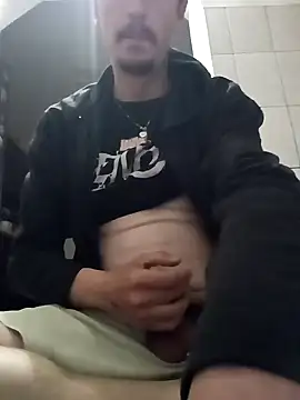 hugecock4u1990 online show from 12, 4, 2026