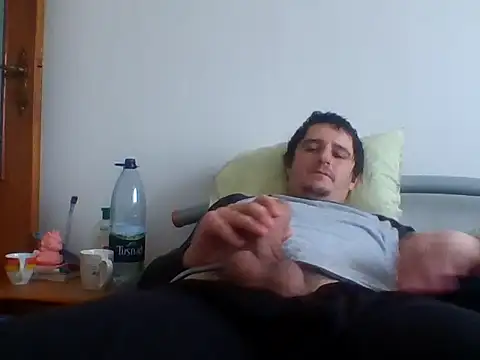 hugecock4u1990 online show from 17, 12, 2025