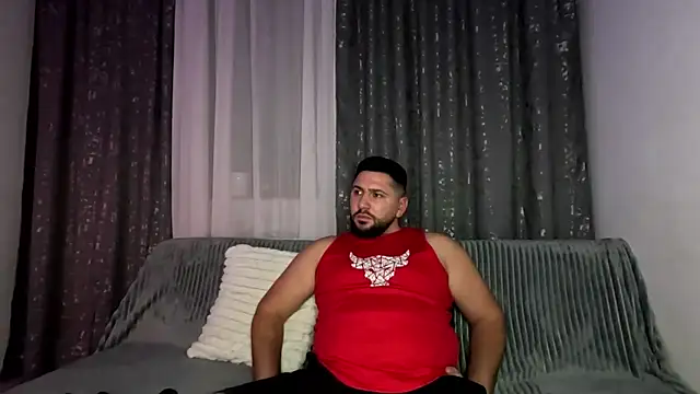 Gold Alpha Boy online show from 26, 11, 2025