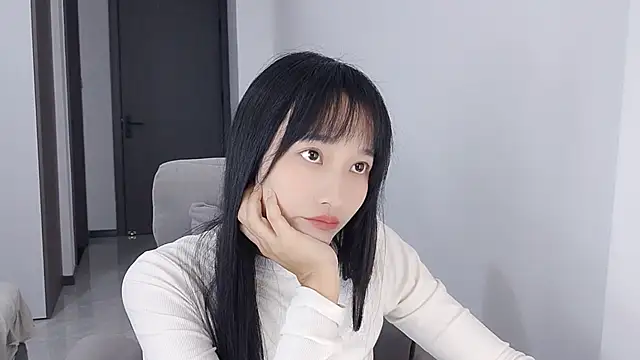 Lisa-3333 online show from 29, 10, 2025