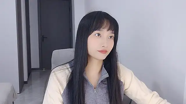 Lisa-3333 online show from 7, 11, 2025