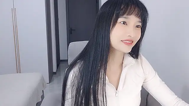 Lisa-3333 online show from 8, 11, 2025