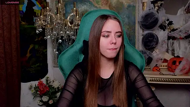 IvoryWood  online show from 4, 11, 2025