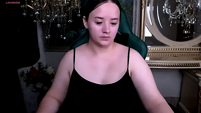 LaraBenson  online show from 20, 9, 2025