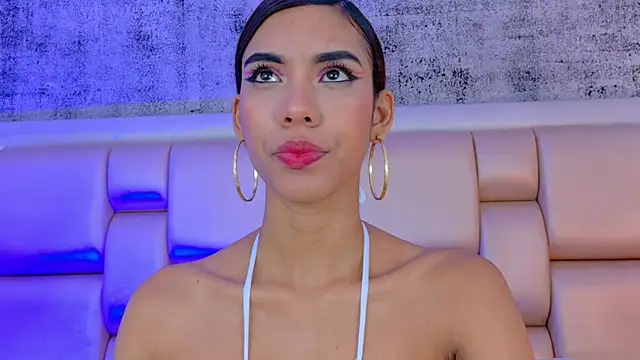 BellaHarper1 online show from 4, 10, 2025