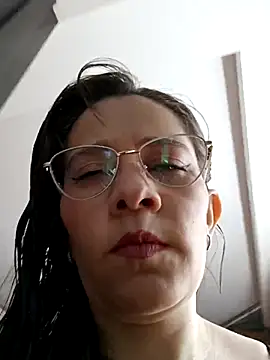 Isabella5 Brown  online show from 7, 11, 2025