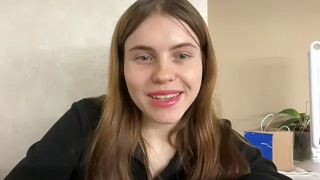 Snapshot of Delilah_Leila chatting on 24, 11, 2025 Delilah Leila online show from 24, 11, 2025