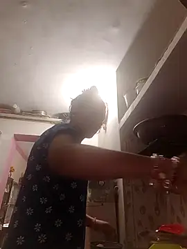 ISHANI-SINGH online show from 1, 12, 2025