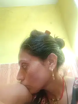 ISHANI-SINGH online show from 4, 4, 2026