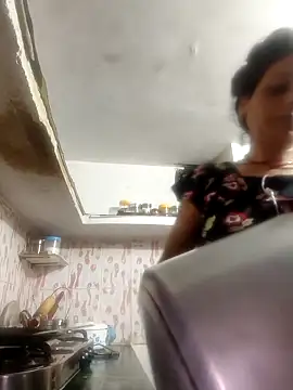 ISHANI-SINGH online show from 3, 4, 2026