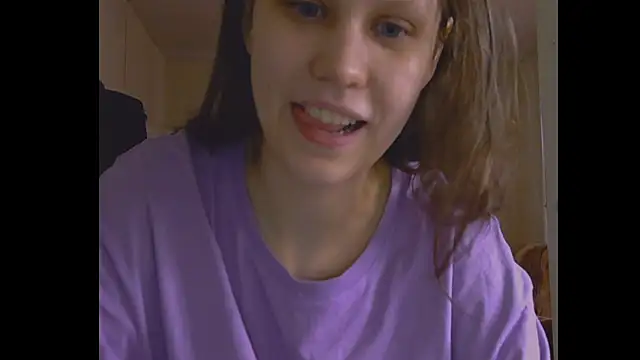 Snapshot of Lunliss chatting on 19, 7, 2026 Lunliss online show from 19, 7, 2026