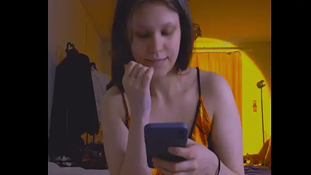 Snapshot of Lunliss chatting on 28, 6, 2026 Lunliss online show from 28, 6, 2026