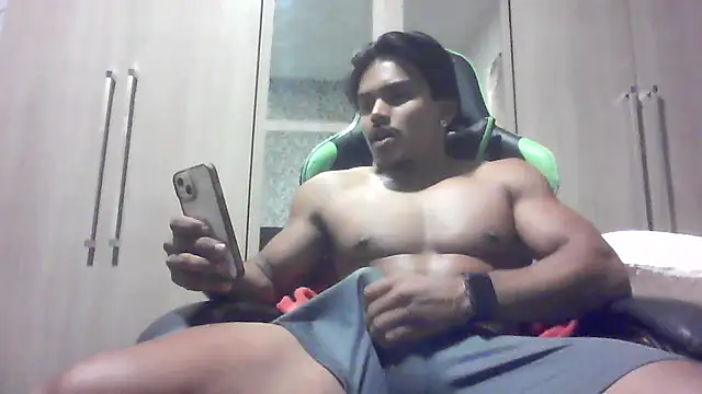 Snapshot of pretoboom14 chatting on 9, 7, 2026 pretoboom14 online show from 9, 7, 2026
