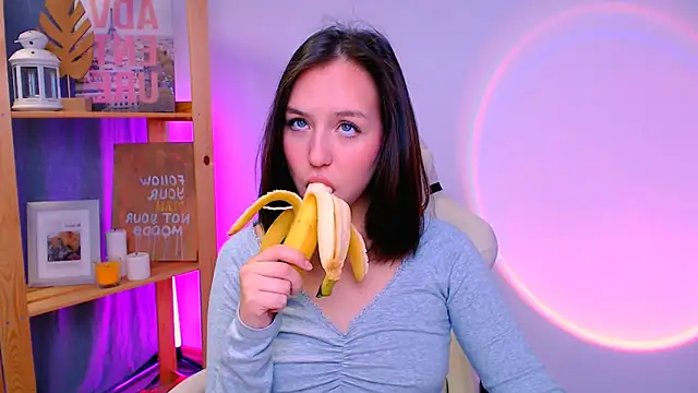 CindySparkl online show from 11, 11, 2025