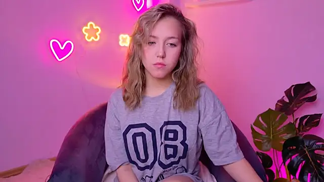 Snapshot of CindySparkl chatting on 20, 5, 2026 CindySparkl online show from 20, 5, 2026