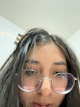 Milly Sweet14 online show from 4, 3, 2026